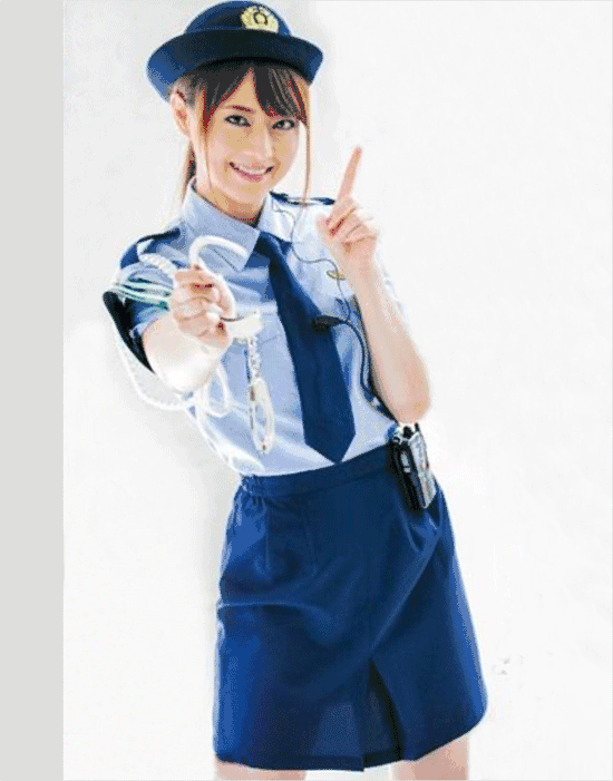 封面杀,即指女u明明长得像一坨翔,但封图上却美若天仙.