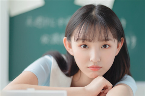 女孩主动问你是否喜欢我，如何回答她才好？