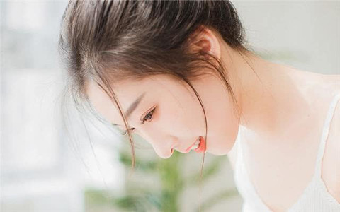 女孩等你告白的暗示，别看不出让真爱擦肩而过