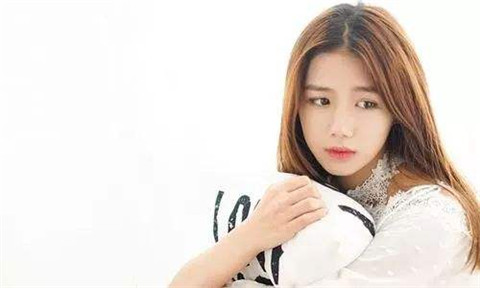 女生不舒服关心的话，不要再用多喝热水敷衍了
