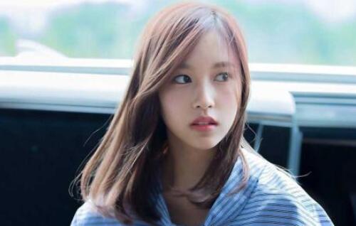 女友问我喜欢她什么如何回答？先明了她的心意