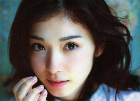 女孩说“嗯嗯”如何回复？以热情应付女孩的冷淡