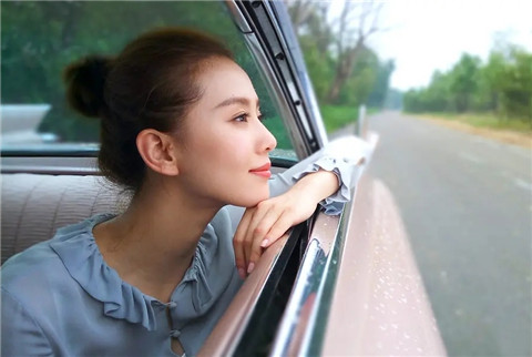感情挽留的话，让女友看了心疼的话