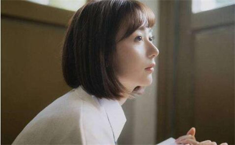 前女友忽然联系你的心理是什么？是想要复合的表现吗？