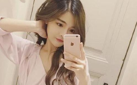 女孩不回微信还要追吗？女孩不回微信是否就没戏了？