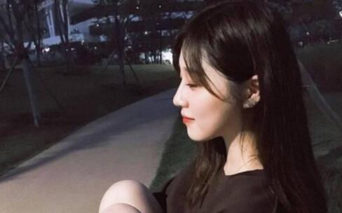 女孩说晚安如何回复销魂？加点小情话打动她