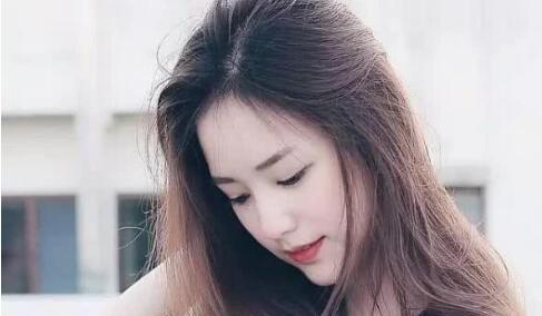 刚告白成功后不会聊天了如何解决？聊什么看上去自然