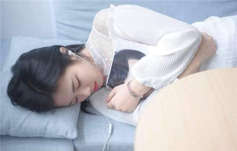 女孩感冒了如何关心才看上去情商高？