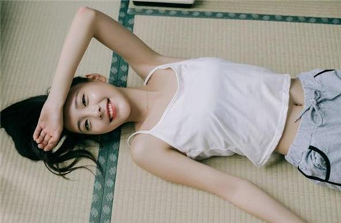 为何好看的女孩容易追？是否应该主动追求漂亮女孩？