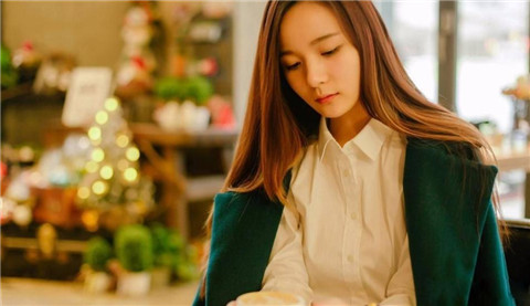 女孩长期不回微信如何解决？