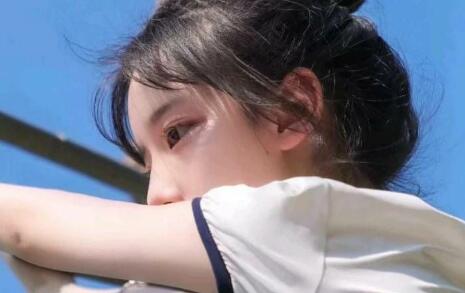 追女孩的时候和前任女朋友复合是渣男吗？