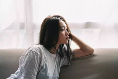 为何一直聊着聊着女孩就不说话了？