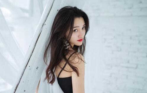 追女孩之调动女孩情绪的惯例，让她对你产生感觉