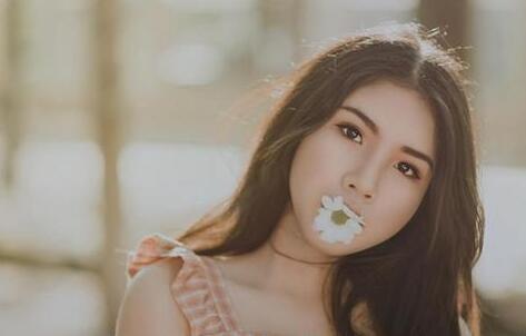 女友爱你的表现，这类小事就是她爱你的证明
