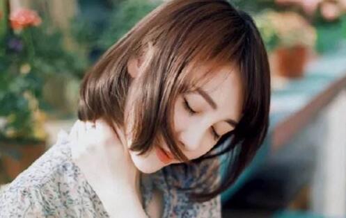 被喜欢的女孩说丑，该如何回她？
