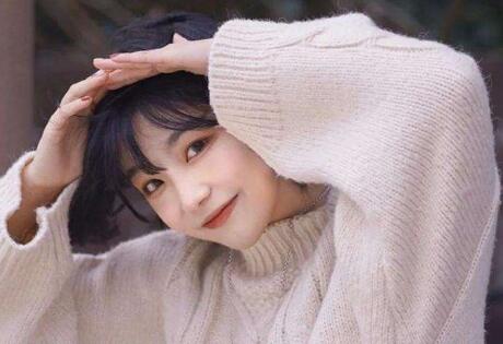 如何和女孩聊天逗她笑？让她高兴非常简单