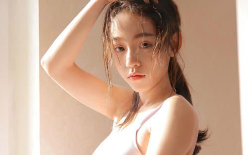 和女友吵架她把我微信删了，如何解决？