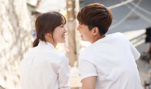 无缝衔接感情什么意思?怎么看待分手后无缝衔接