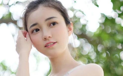相亲女孩约会从来不烧钱，我还要继续吗？