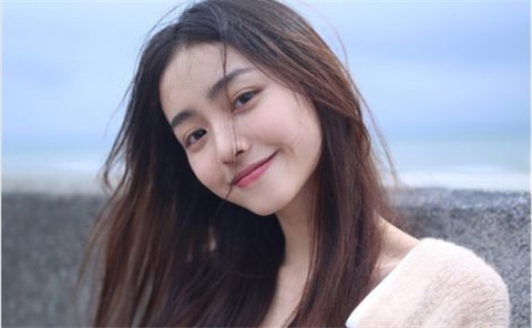 女孩发微笑表情的意思是？可能不是一个好信号