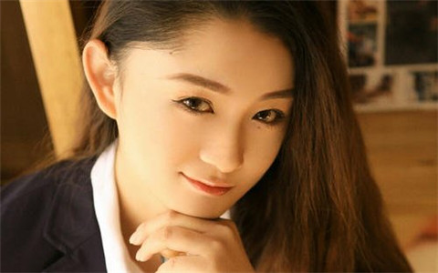 女孩说没事有没事，看具体状况