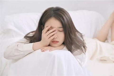 跟女朋友没话题聊该找些什么话题