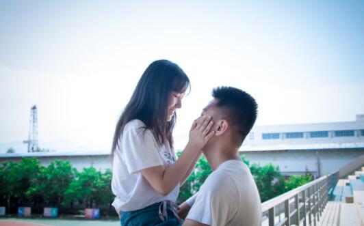 如何挽回一个女性的心？死心的女性该如何挽回