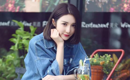 女孩朋友圈点赞又取消是什么心态？
