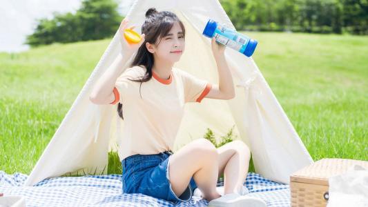 女孩说忙如何回，女孩说忙去世了高情商回答